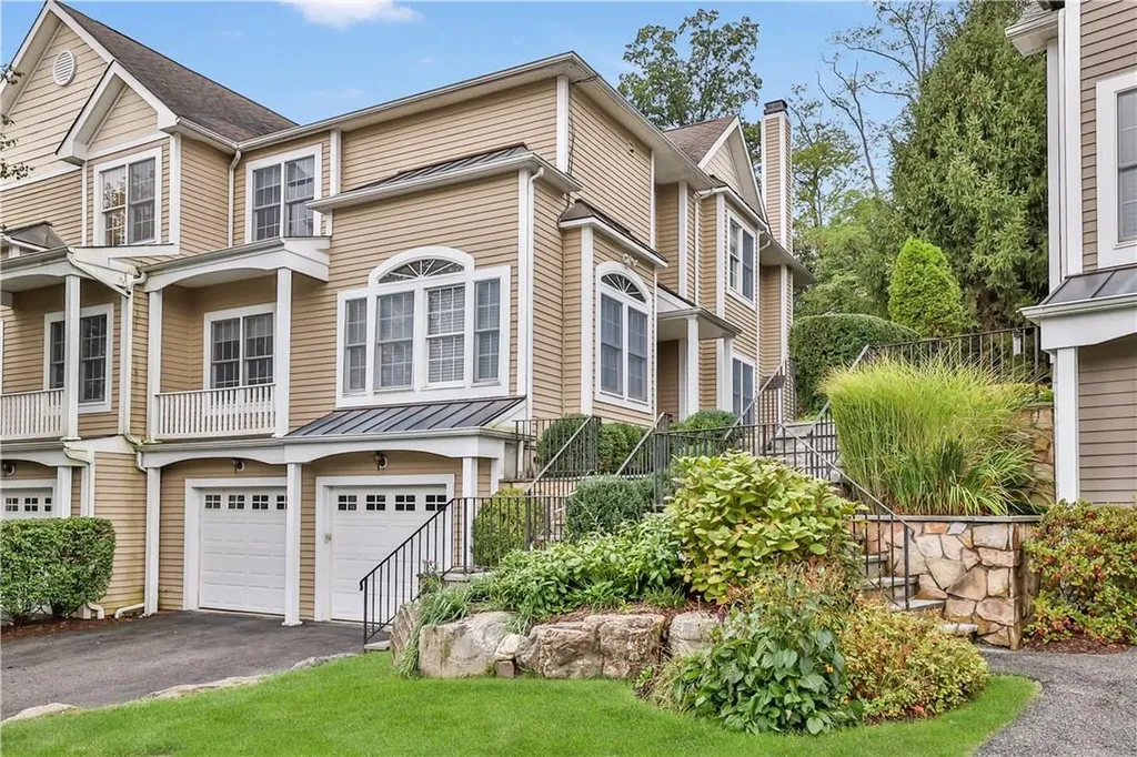 7 Hopkins Lane Armonk NY 10504