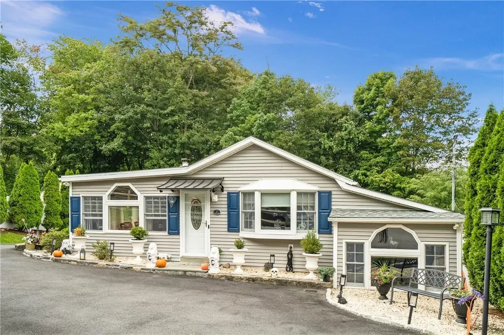 7 Maiden Lane Mahopac NY 10541