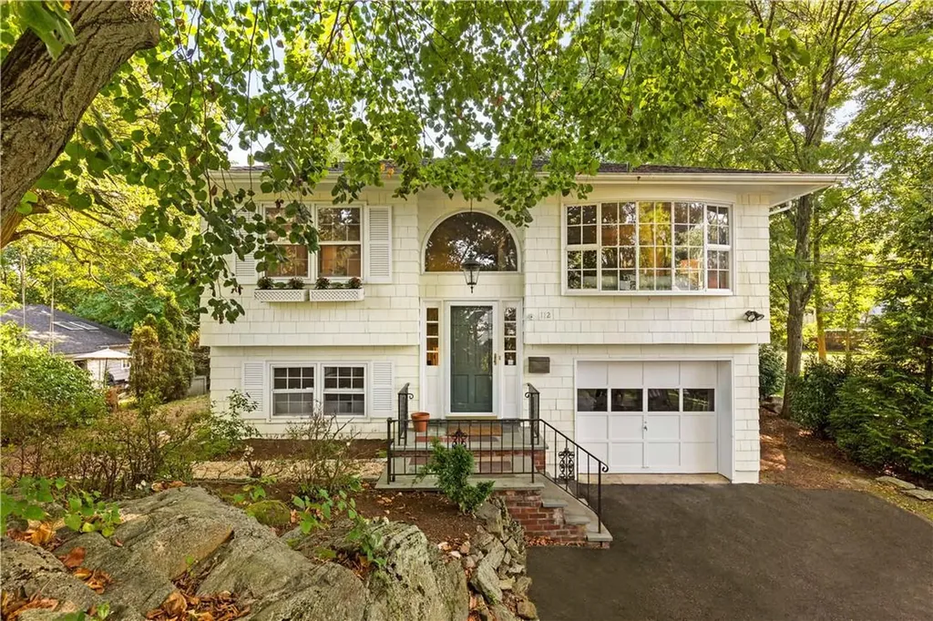 112 Sonn Drive Rye NY 10580