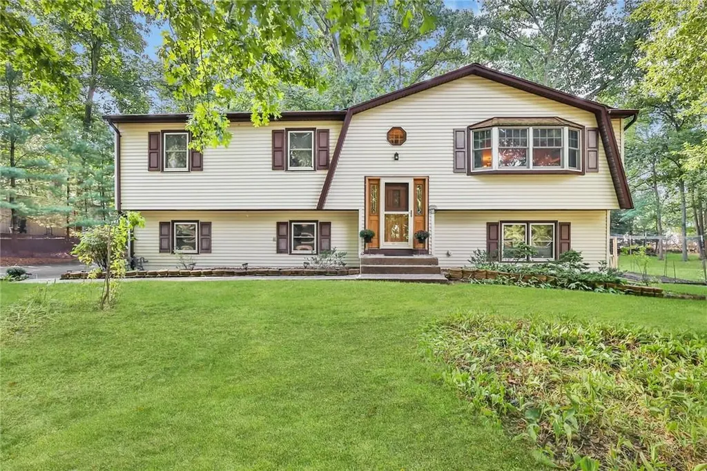 35 Waltham Avenue Congers NY 10920