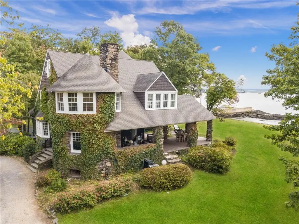 1057 Rushmore Avenue Mamaroneck NY 10543