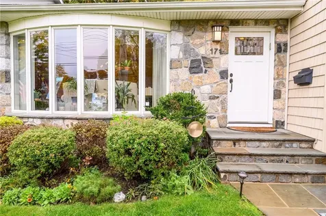 171 Huntley Drive Hartsdale NY 10530