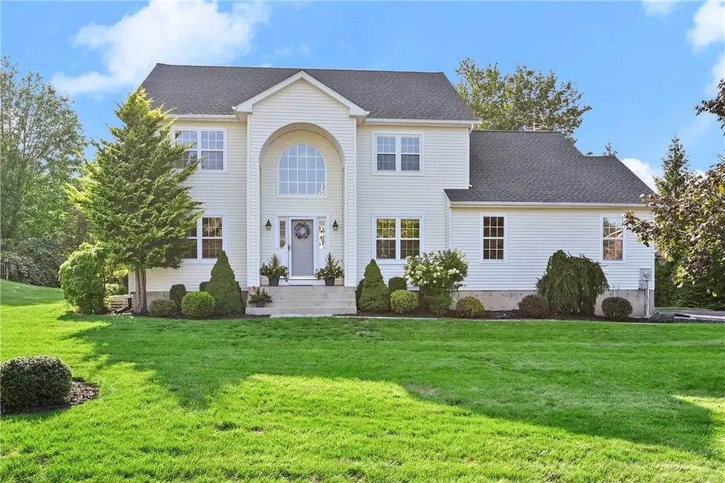3371 Spruce Street Mohegan Lake NY 10547