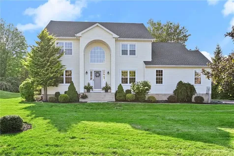 3371 Spruce Street Mohegan Lake NY 10547
