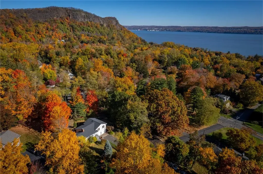 204 Lexow Avenue Nyack NY 10960