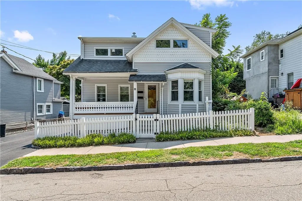 86 Maple Street Dobbs Ferry NY 10522