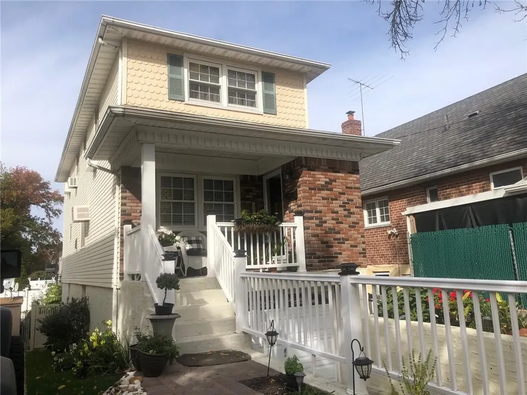 2785 Philip Avenue Bronx NY 10465