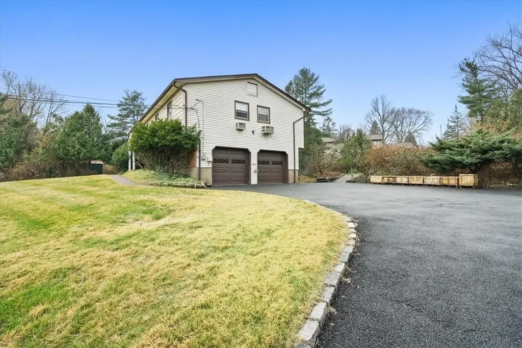 3 Wayne Road Spring Valley NY 10977
