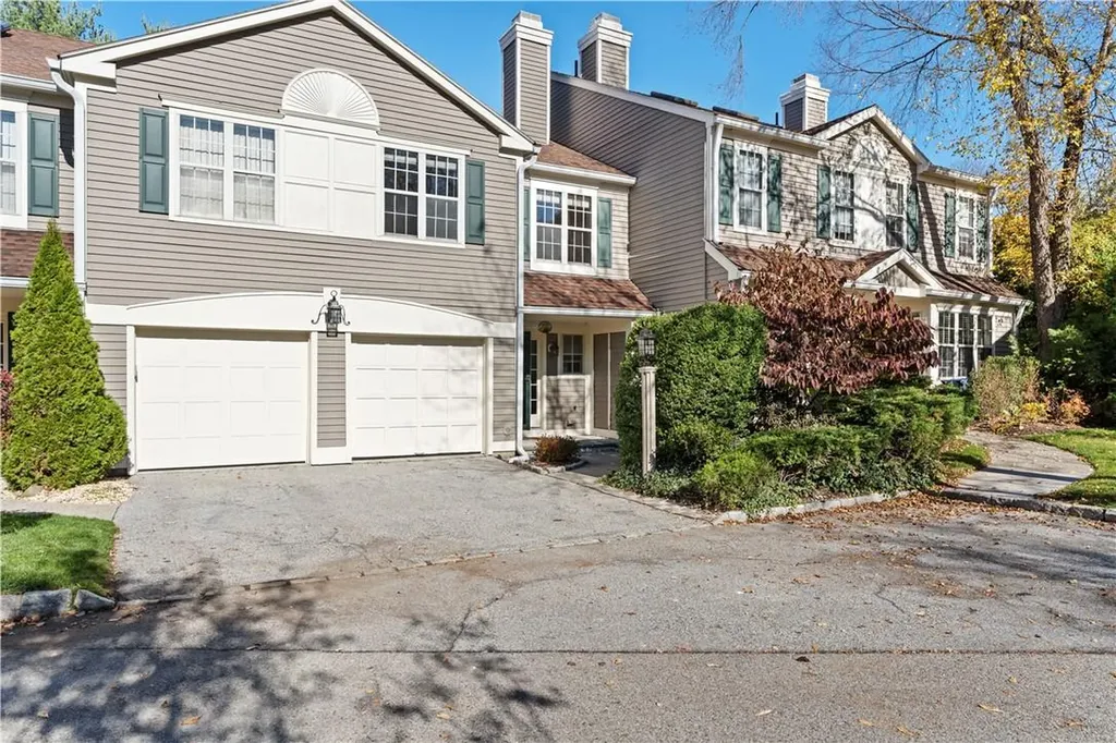 1506 Pondcrest Lane White Plains NY 10607