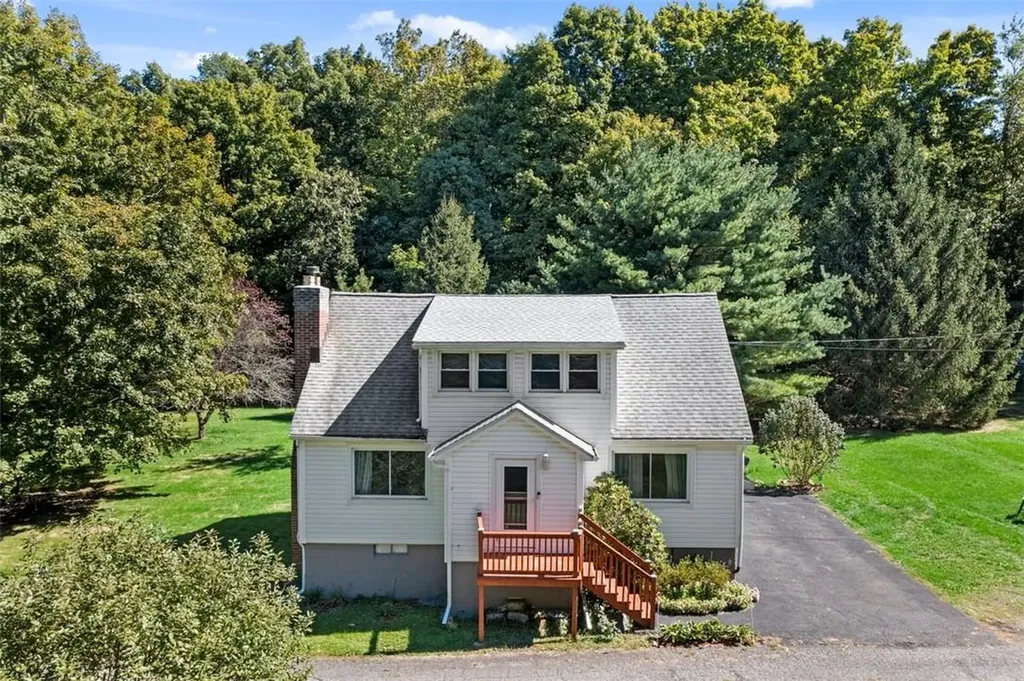 6 Muddle Lane Newburgh NY 12550