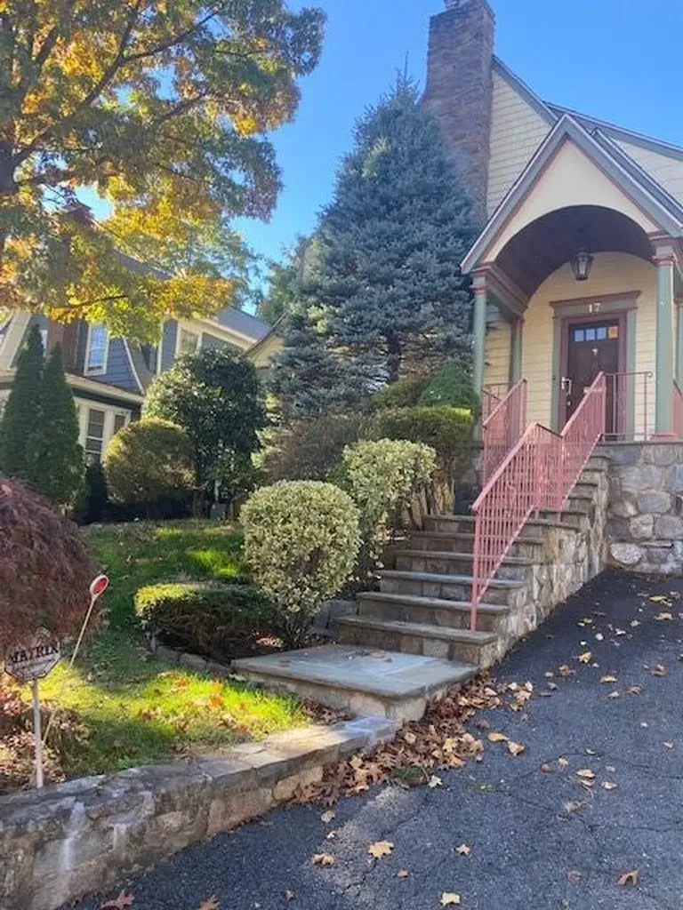 17 Bogert Avenue White Plains NY 10606