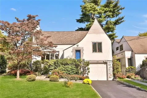 215 Knollwood Avenue Mamaroneck NY 10543