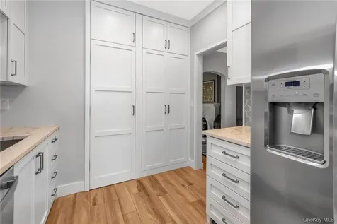215 Knollwood Avenue Mamaroneck NY 10543