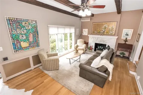 215 Knollwood Avenue Mamaroneck NY 10543