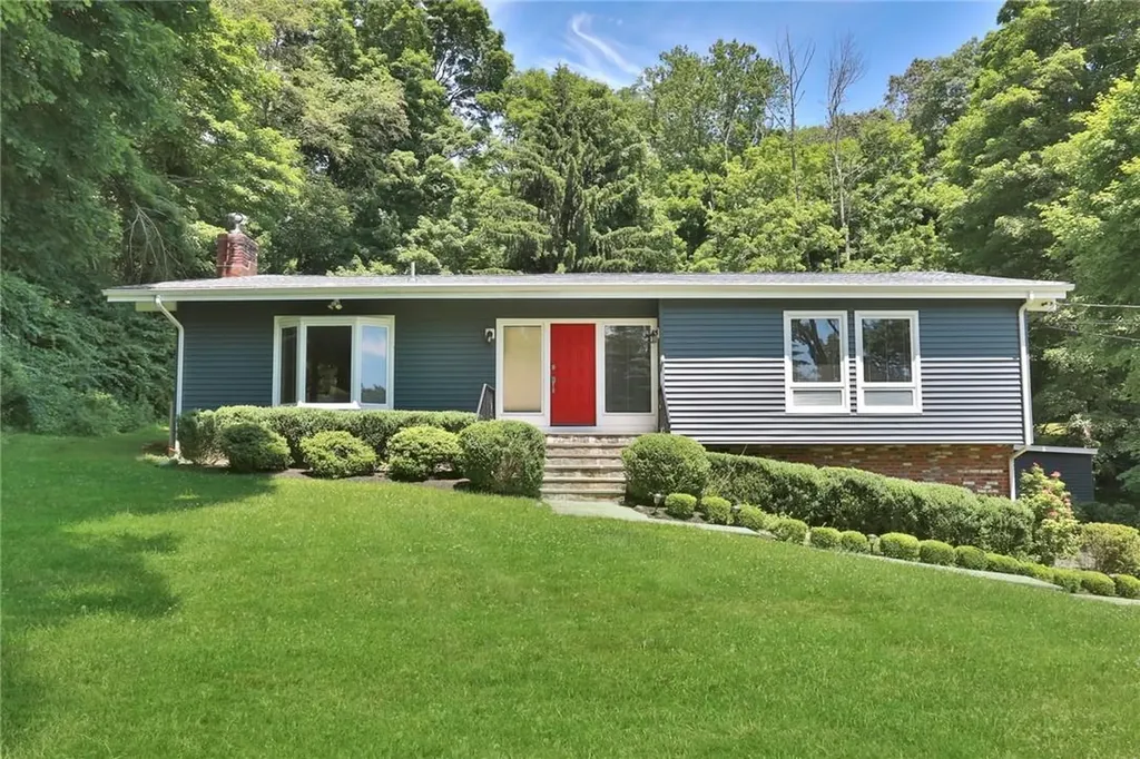 32 Brookwood Road Bedford NY 10506