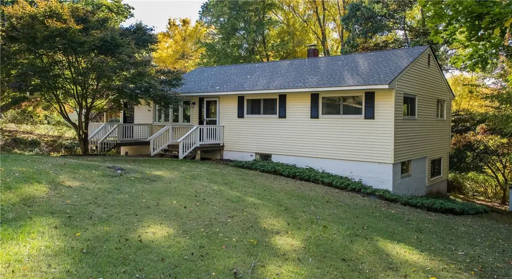 6 Lakeview Road Carmel NY 10512