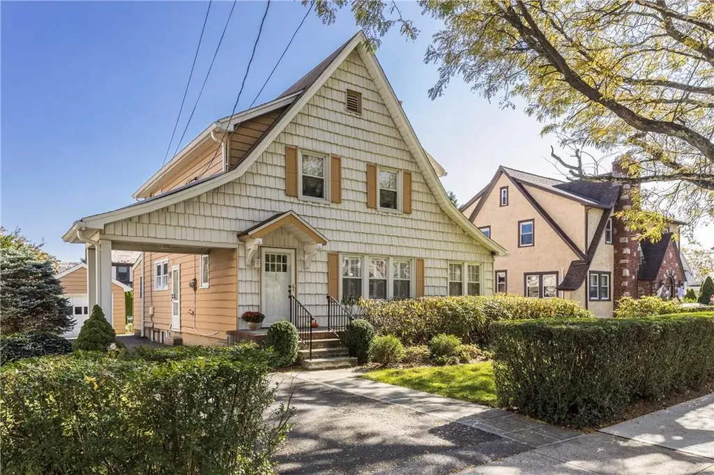 38 Archer Drive Bronxville NY 10708