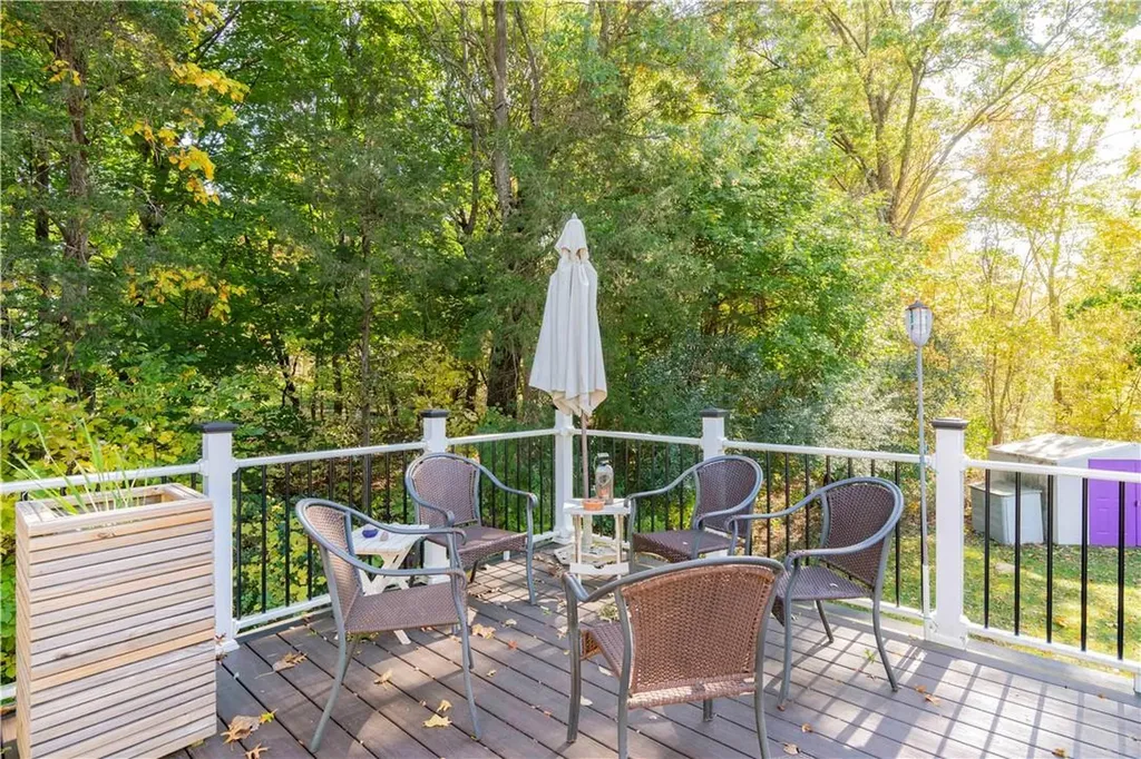 31 Claudia Lane Poughkeepsie NY 12603