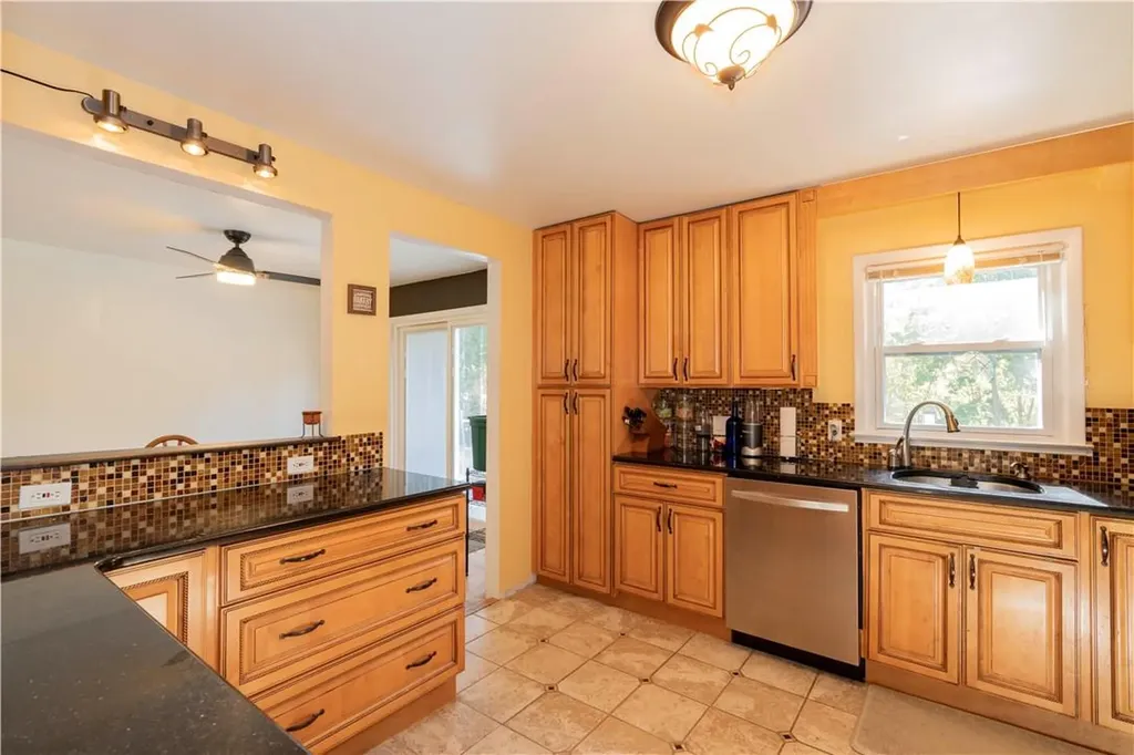31 Claudia Lane Poughkeepsie NY 12603
