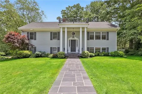 75 Sara Lane New Rochelle NY 10804