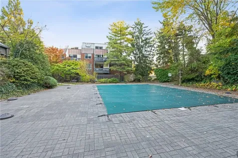 2 Fountain Lane Scarsdale NY 10583