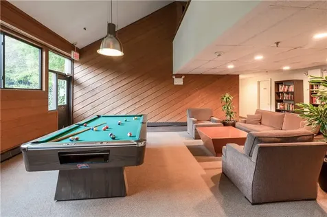 2 Fountain Lane Scarsdale NY 10583
