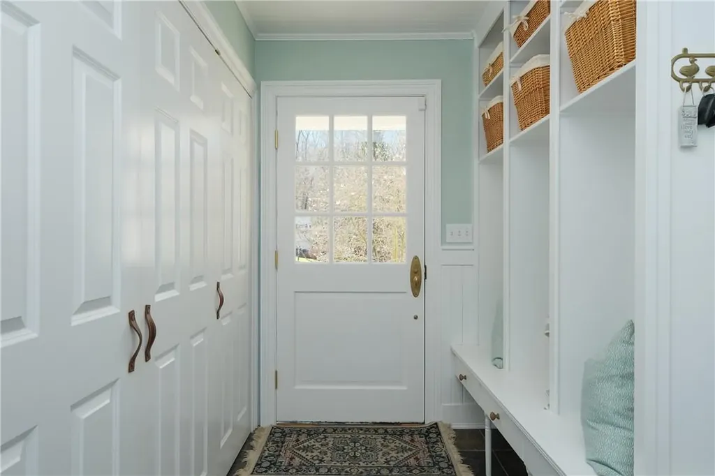 64 W Orchard Road Chappaqua NY 10514