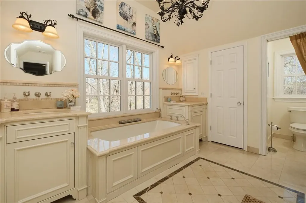 64 W Orchard Road Chappaqua NY 10514