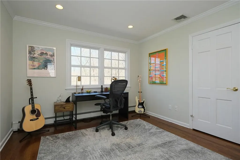 64 W Orchard Road Chappaqua NY 10514