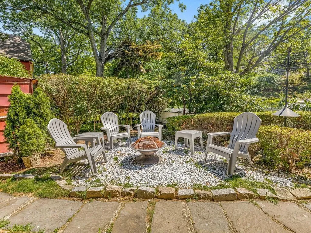 63 Rockland Avenue Yonkers NY 10705