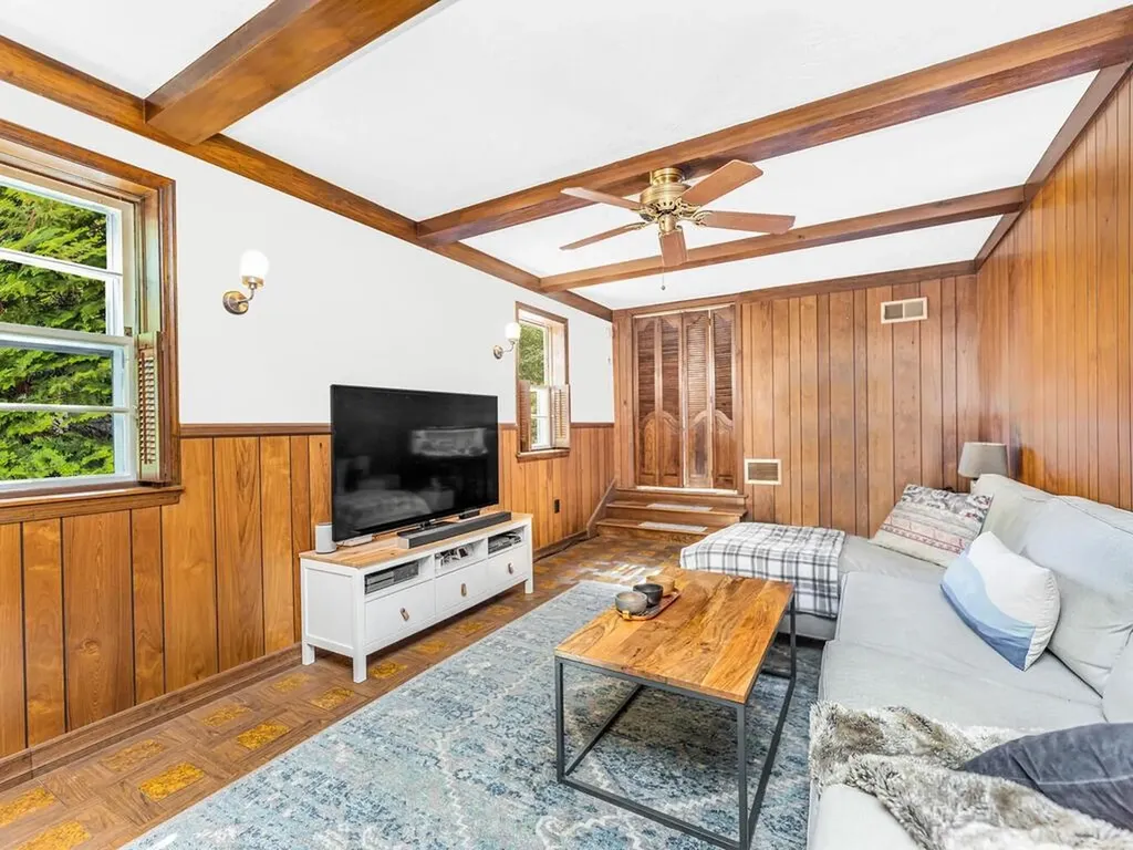63 Rockland Avenue Yonkers NY 10705