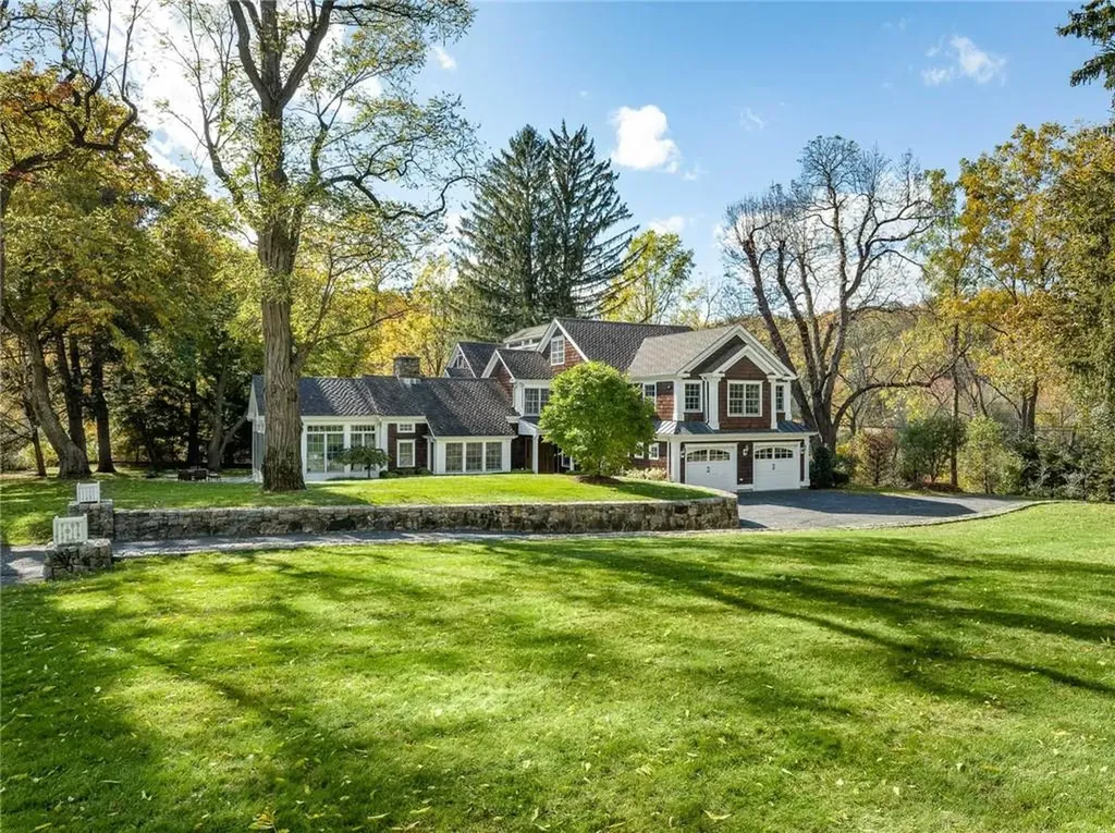 6 Sutton Farm Drive Chappaqua NY 10514