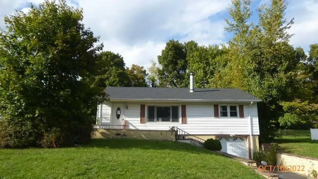 13 Harth Drive New Windsor NY 12553