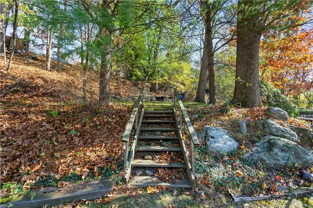 11 Heatherdell Road Ardsley NY 10502