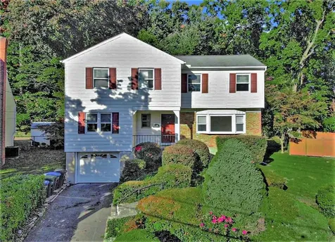 22 Chatham Place White Plains NY 10605
