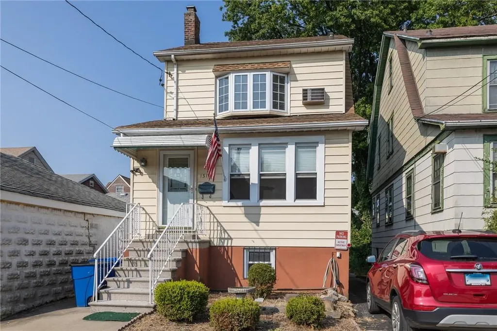 1311 Hollywood Avenue Bronx NY 10461