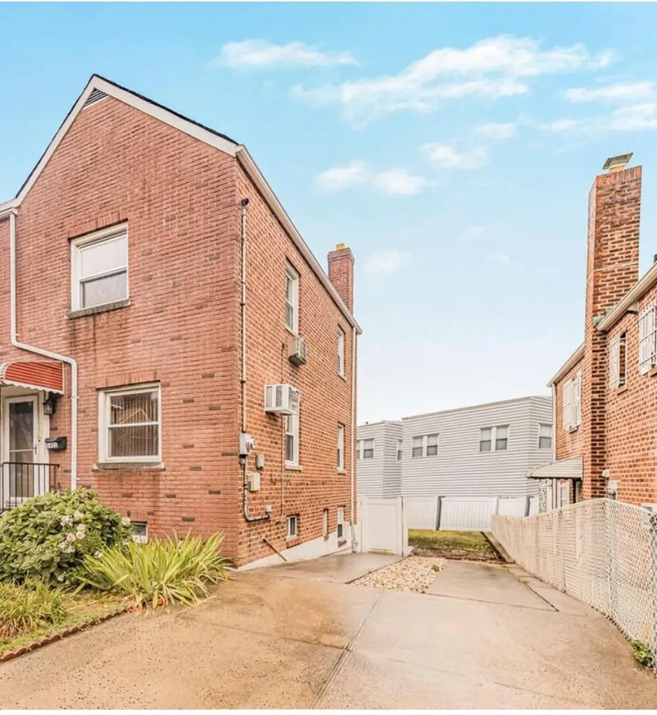 1451 Merry Avenue Bronx NY 10461