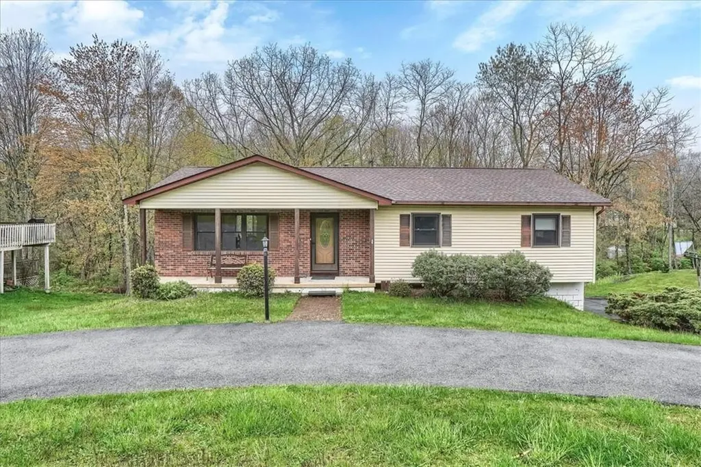 11 Glenwood Road Poughkeepsie NY 12603
