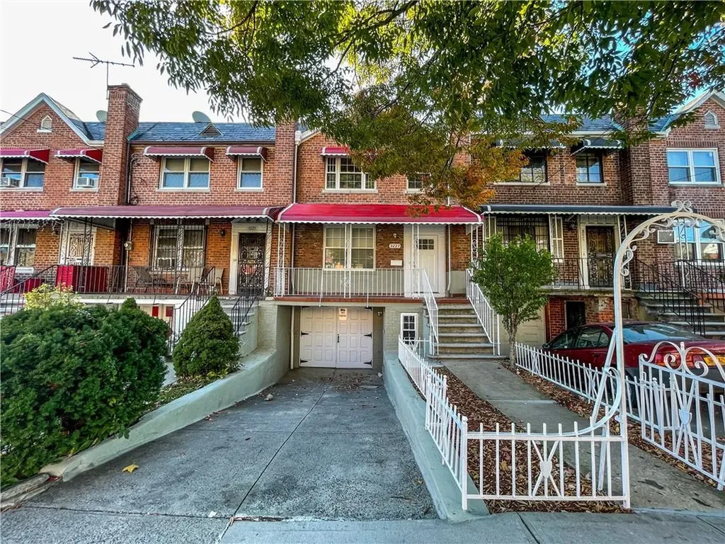3227 Wilson Avenue Bronx NY 10469