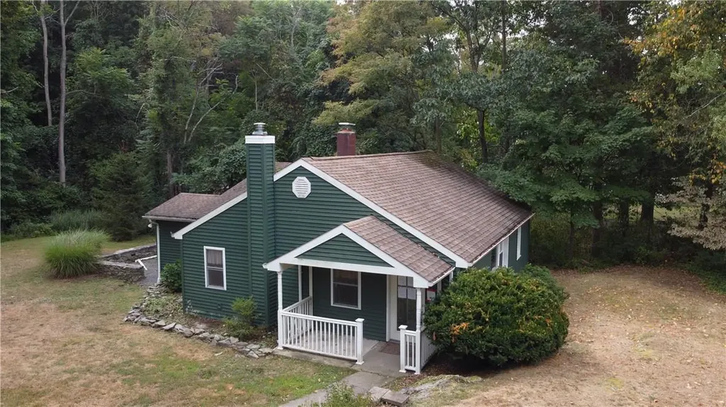 3 Baker Road Hyde Park NY 12538