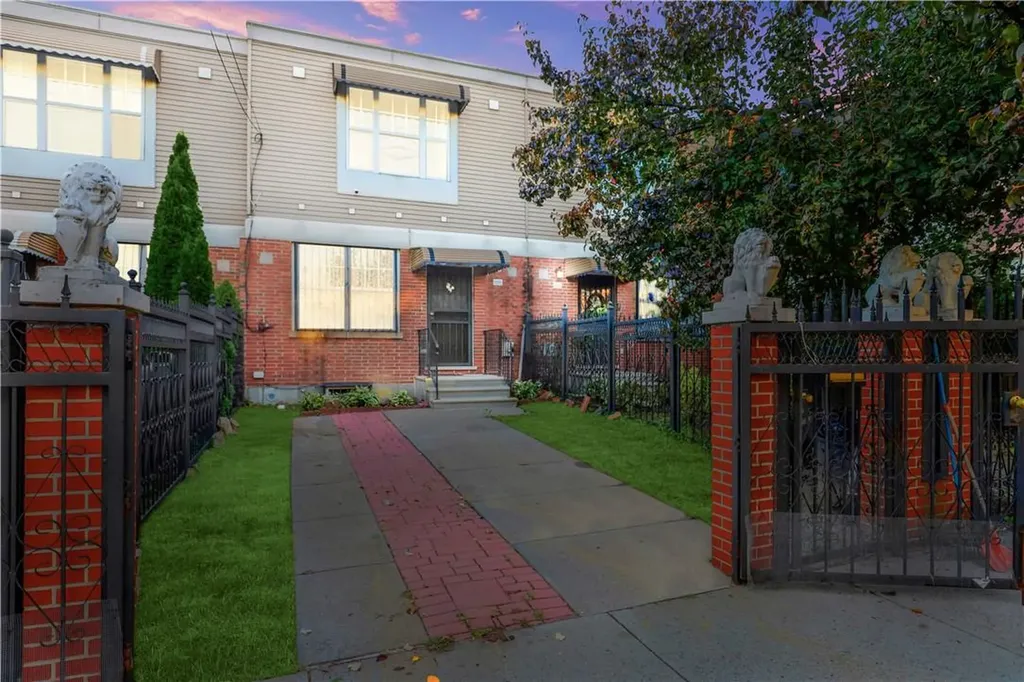 656 Williams Avenue Brooklyn NY 11207