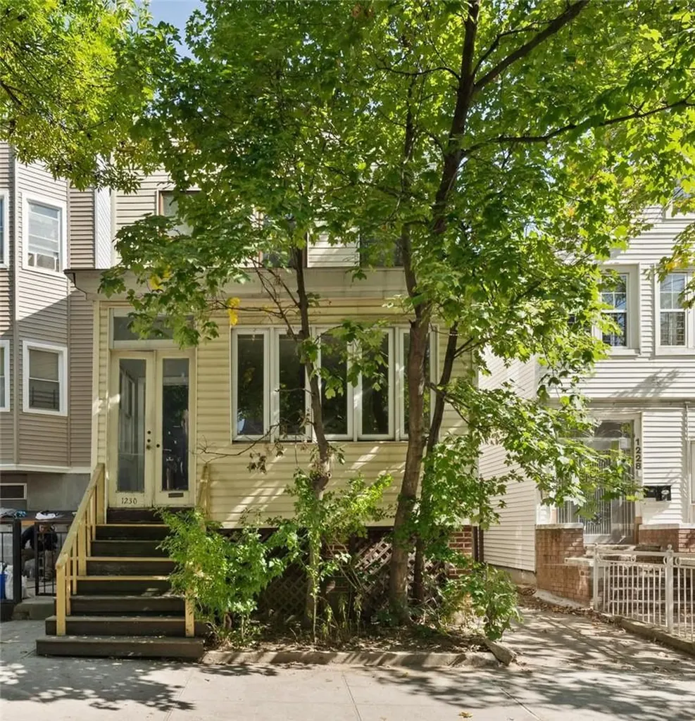 1230 Taylor Avenue Bronx NY 10472