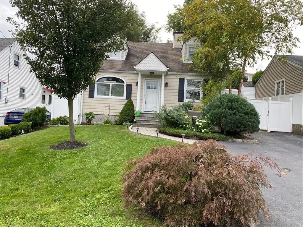 25 Kathwood Road Yonkers NY 10710