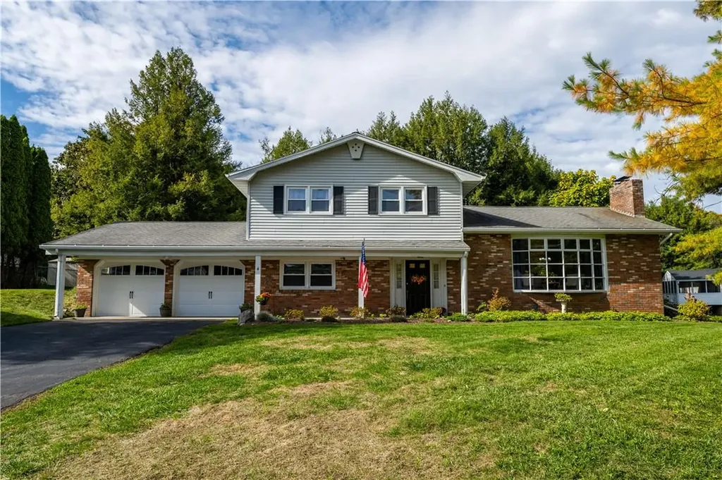 4 Hollow Lane Poughkeepsie NY 12603