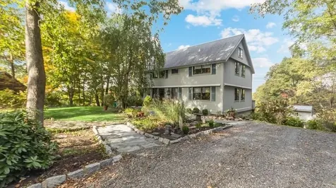 20 Woodland Terrace Court Carmel NY 10512