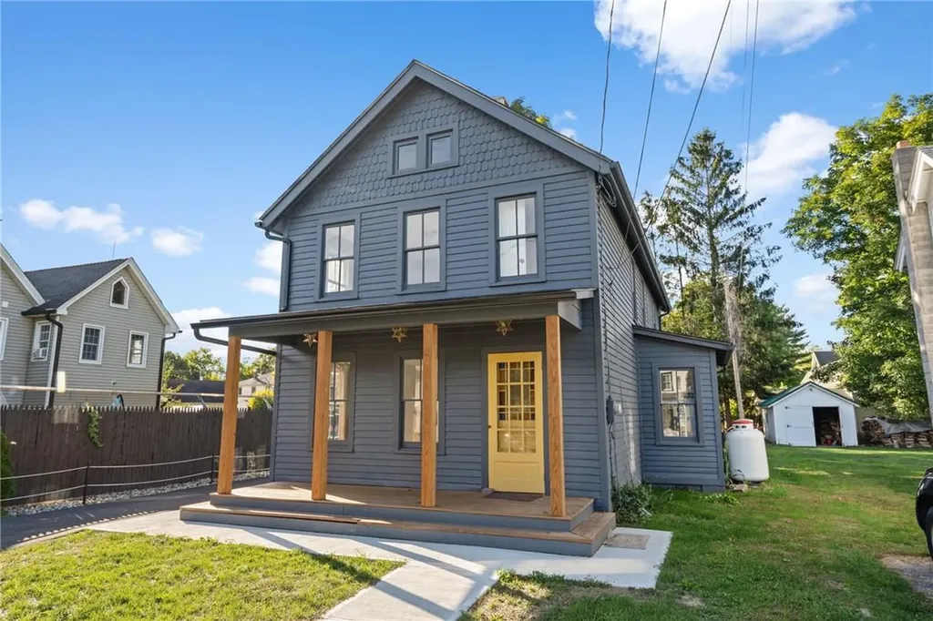 37 Railroad Avenue Pine Bush NY 12566