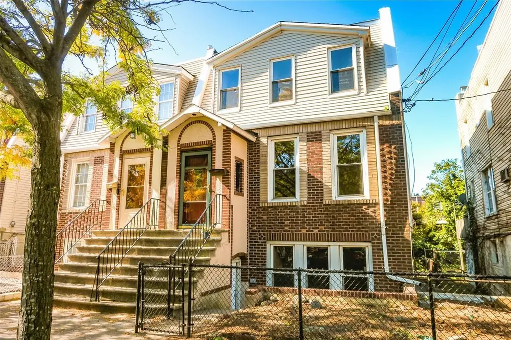 255 Quincy Avenue Bronx NY 10465