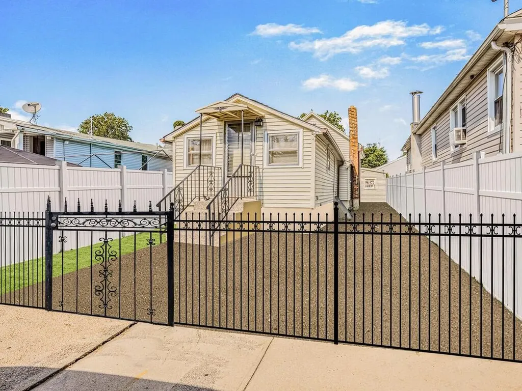 322 Leland Avenue Bronx NY 10473