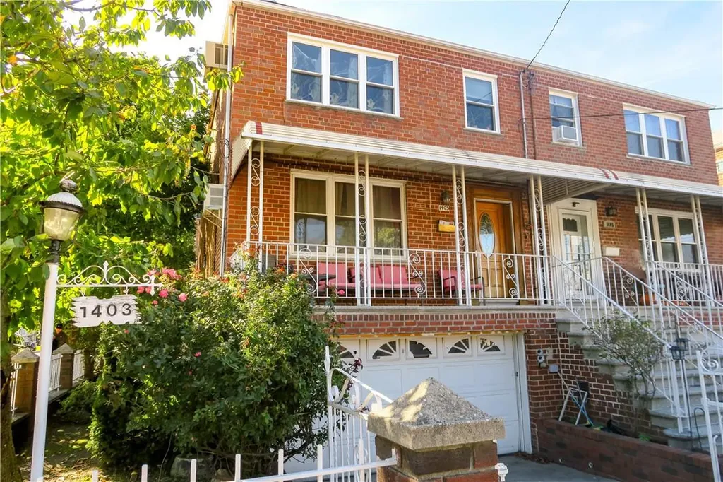 1403 Reed Place Bronx NY 10465