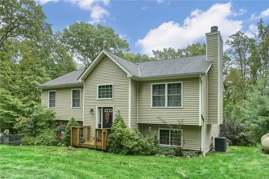 21 Hoeppner Drive Wurtsboro NY 12790